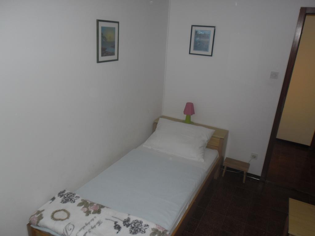 Apartments Marta Rogoznica  Quarto foto